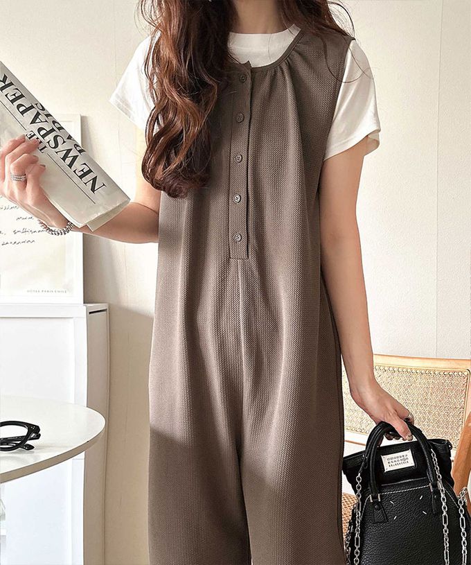 日本 Classical Elf - 亨利領簡約風紋理連身褲-黑