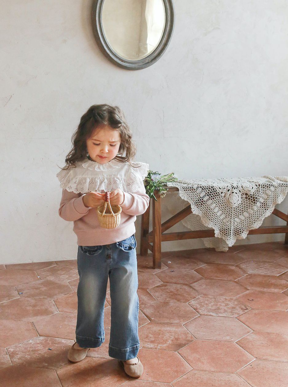 韓國 Puellaflo - 雕花鏤空荷葉領上衣-粉紅