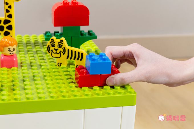 日本霜山 - 樂高可疊式積木玩具摺疊收納箱-綠蓋-25L-送台製OK牌積木(1kg)