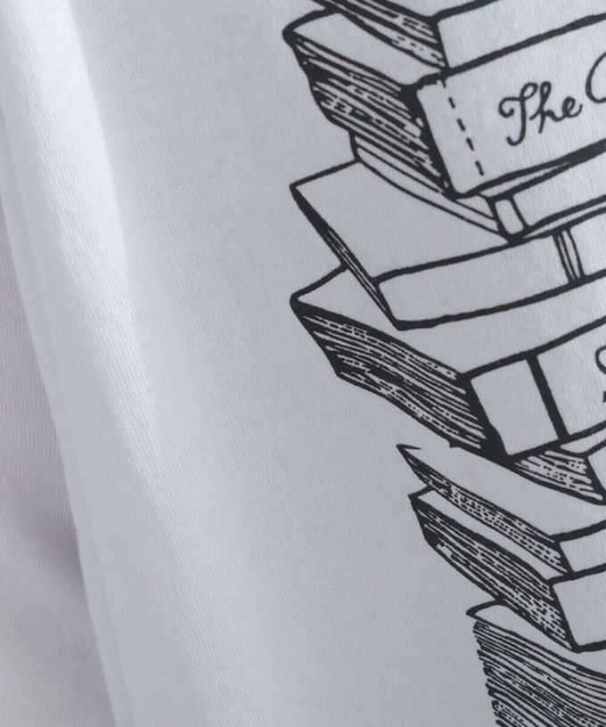 日本 Lupilien - 16OE天竺棉 氣質書籍印花寬鬆短袖上衣-黑