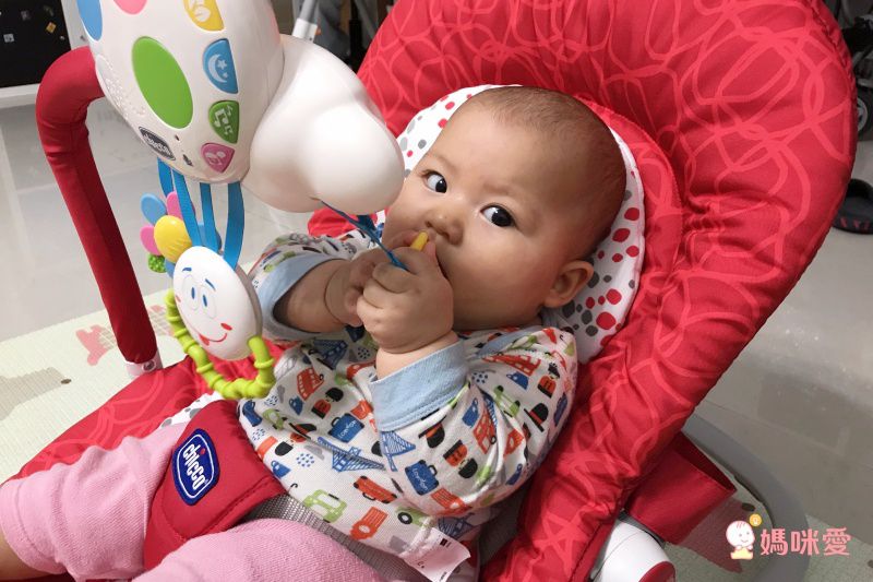 義大利 chicco - Balloon安撫搖椅探險版-小魚兒