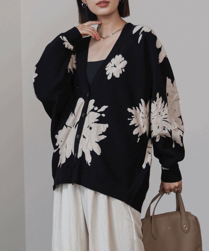 日本 Bab - 唯美花卉寬鬆感針織開襟外套-黑