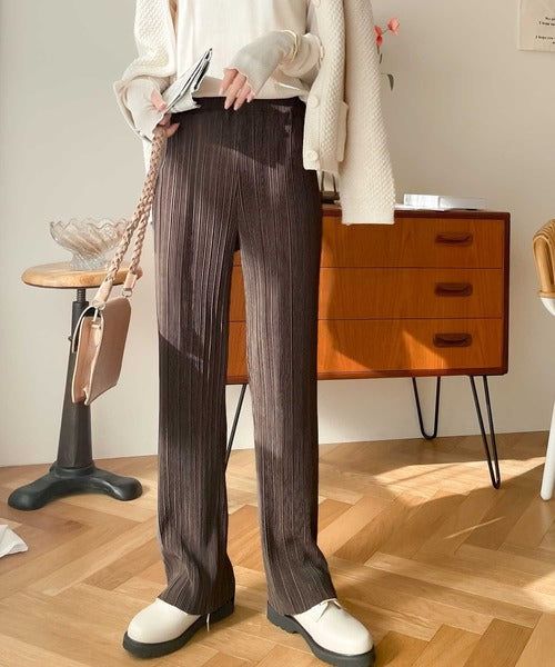 日本 Classical Elf - 光澤感細褶垂墜感長褲-焦糖棕