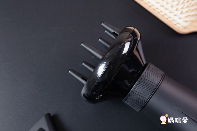 日本 Create Ion 翻轉風 專業沙龍級負離子吹風機