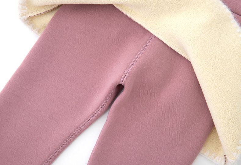 FANMOU - 加絨加厚保暖內搭褲裙-小小愛心-黑色