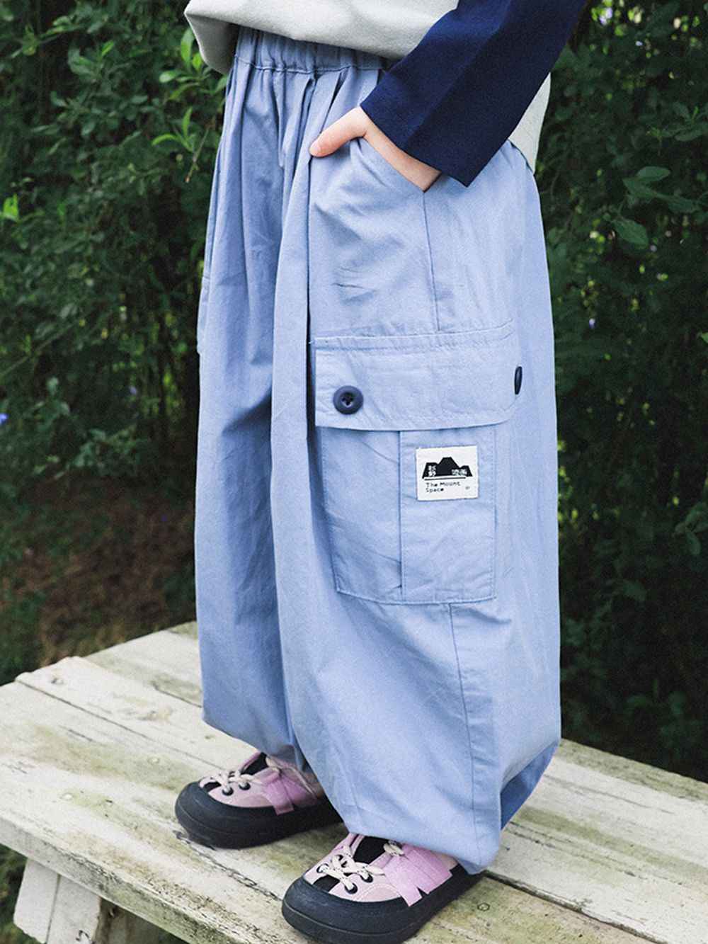 純棉耐磨休閒寬褲-藍色