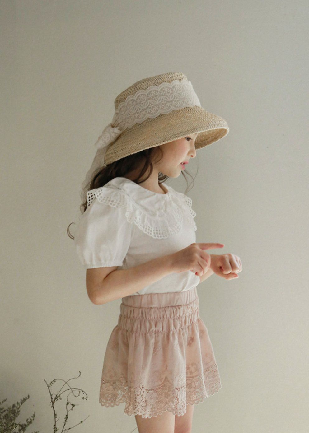 韓國 PuellaFLO - 蕾絲鏤空花瓣下襬褲裙-粉紅