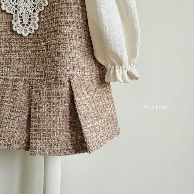 韓國 AIDA - 鏤空雕花編織拼接長袖洋裝-奶茶