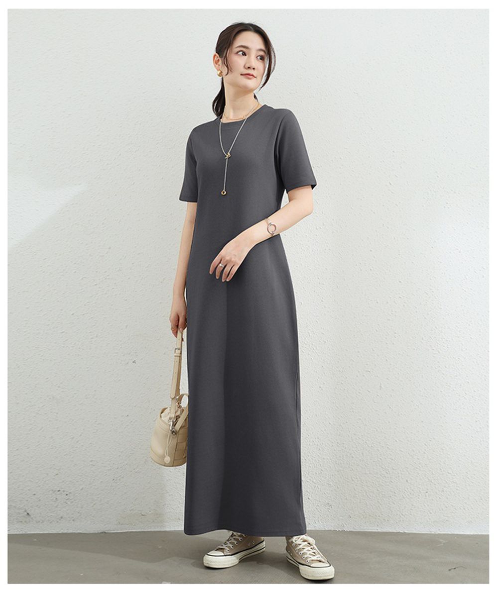 百搭圓領修身長洋裝-短袖款-深灰