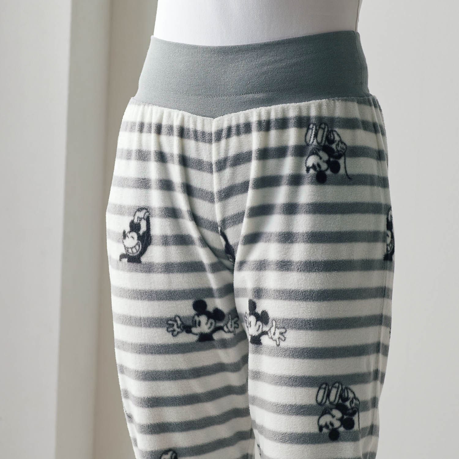 日本千趣會 - 迪士尼 柔軟長袖家居服-米奇-深灰x條紋