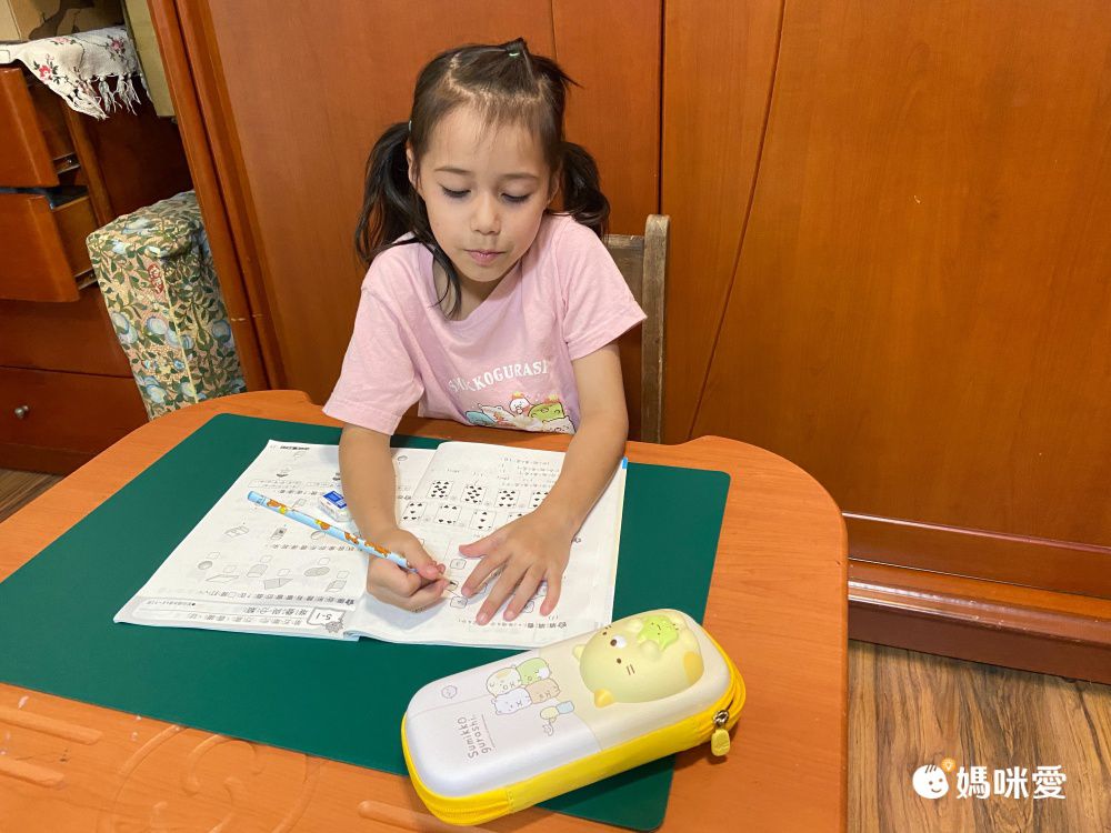 立體防水減壓鉛筆盒-卡通人物-角落生物白熊-粉色 (23.7x11.7x7.7cm)