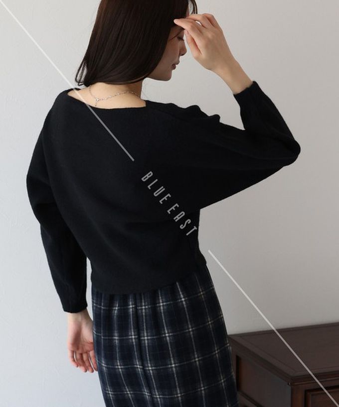 日本 BLUE EAST - 顯瘦曲線領簡潔針織長袖上衣-咖啡 (M)