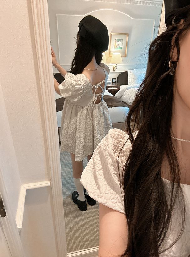 日本 GRL - 雲朵泡泡後扭結短版洋裝-奶茶杏