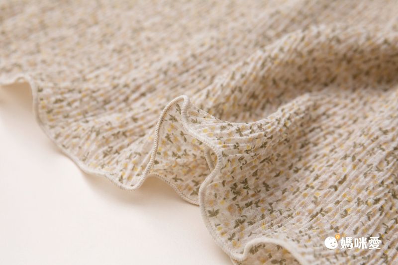 日本 ehka sopo - 百搭木耳滾邊短袖上衣-明亮粉