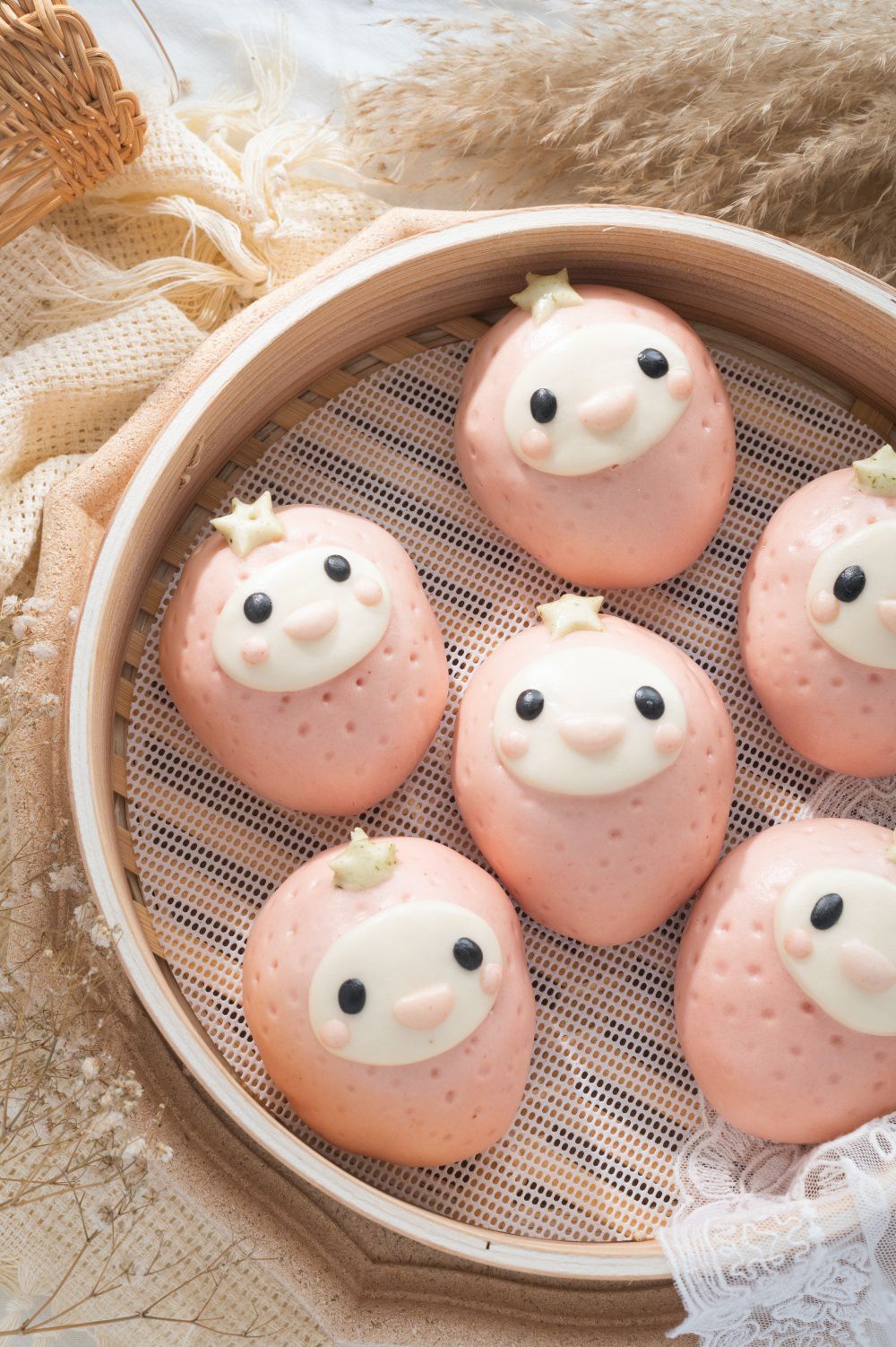 老甜媽手工饅頭 - 限量組-草莓起司包6入+德國香腸起司包6入+馬卡龍一口小饅頭-400g