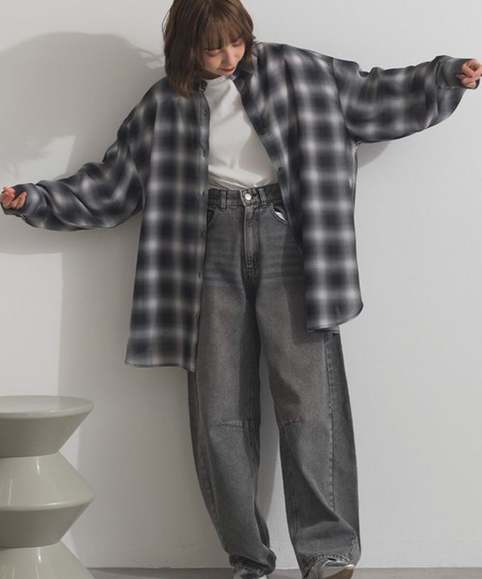 日本 ELENCARE DUE - 2way穿法輕盈透膚寬版薄襯衫-格紋-淺灰綠