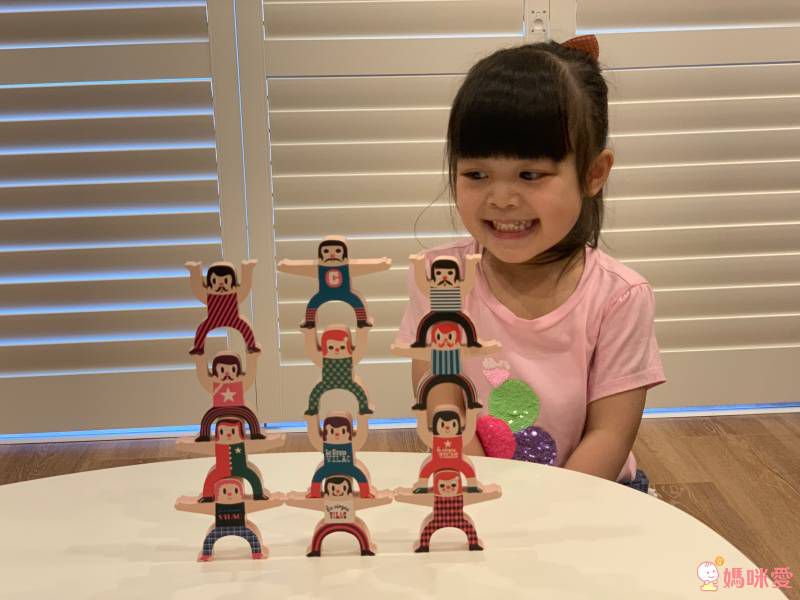 法國 Vilac 超質感玩具系列♔ 手提攜帶家家酒～帶出門詢問度超高★觸覺啟發桌遊～啟發幼兒大腦！