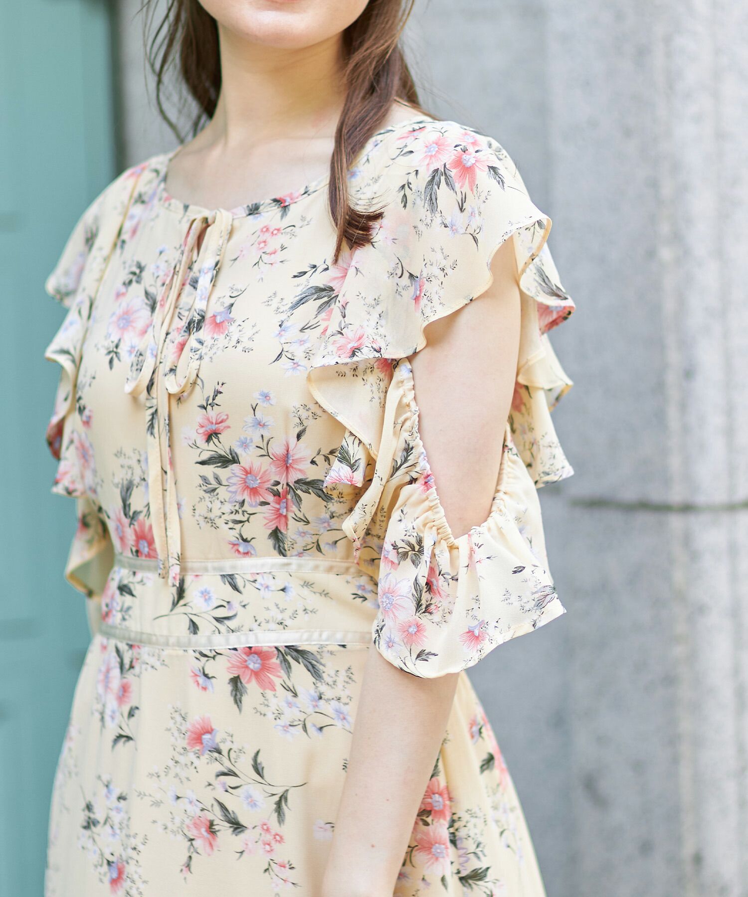 日本 tocco-closet - 精靈荷葉開袖雪紡洋裝-碎花-天使白