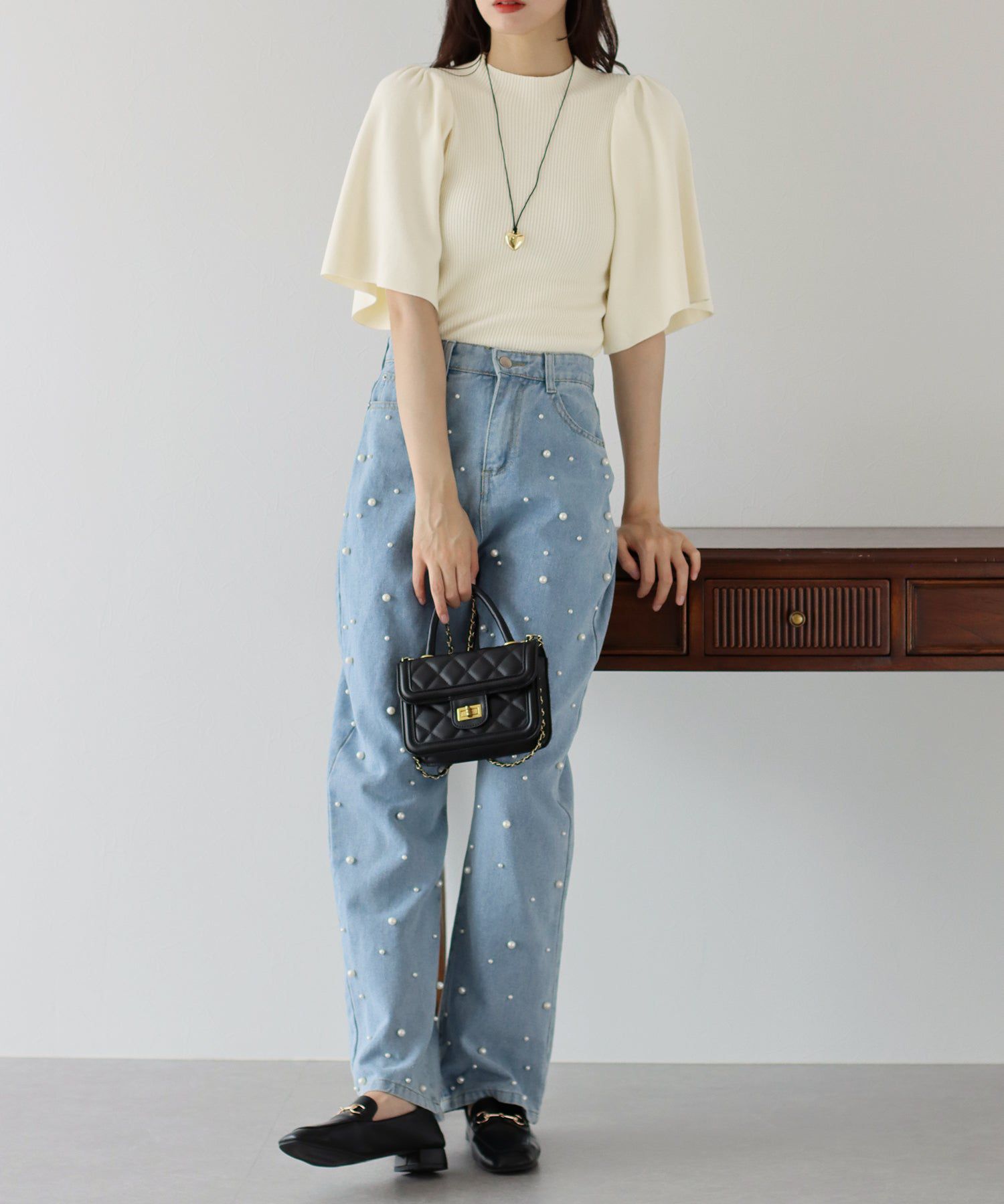 日本 BLUE EAST - 溫柔小立領羅紋五分袖上衣-深綠