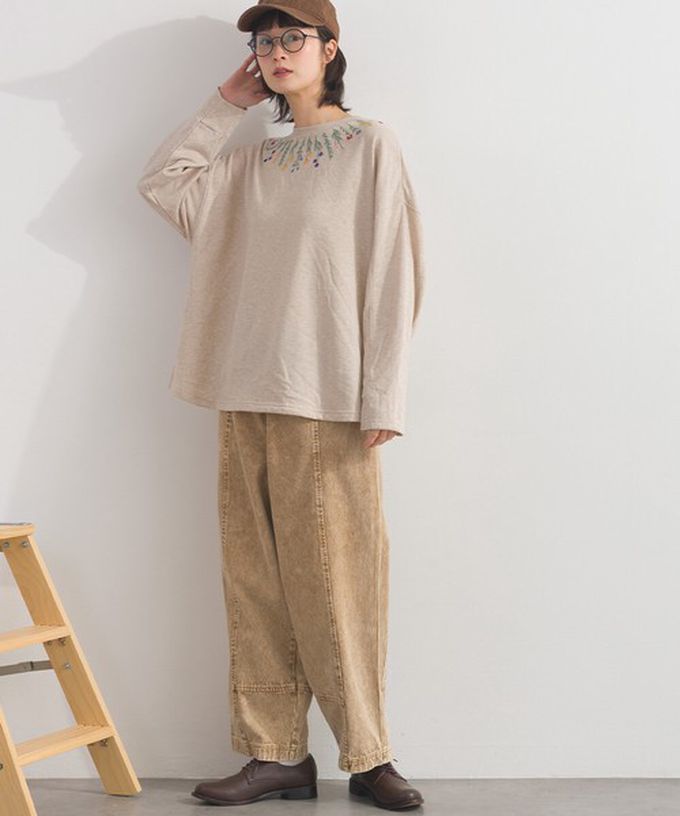 日本 Lupilien - 彩色刺繡花卉領裏毛長袖上衣-卡其