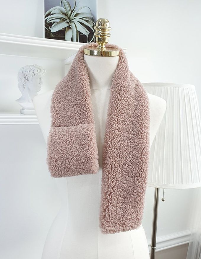 韓國 MAY - 羔羊絨毛穿洞式圍巾-芥黃