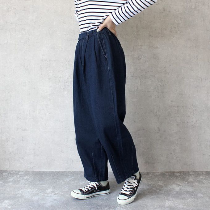 日本女裝代購 - [熱銷款] 超藏肉休閒錐形美腿褲-丹寧-條紋藍