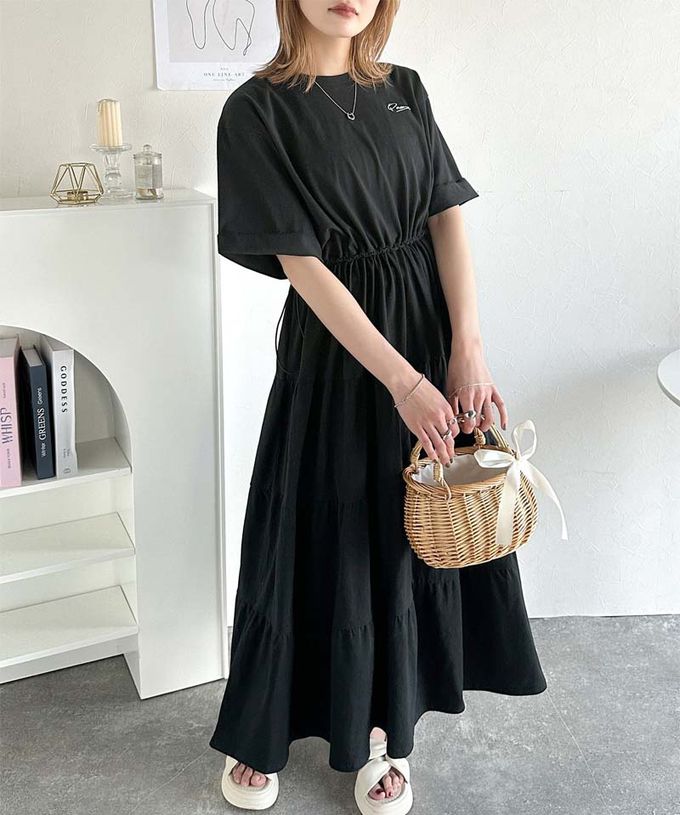 日本 Classical Elf - 簡約logo刺繡 腰抽繩分層短袖洋裝-黑