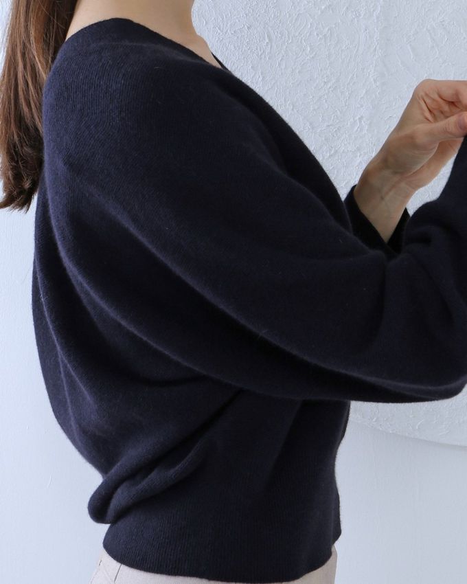 韓國女裝連線 - 溫柔V領喀什米爾羊毛長袖針織上衣-燕麥 (FREE)