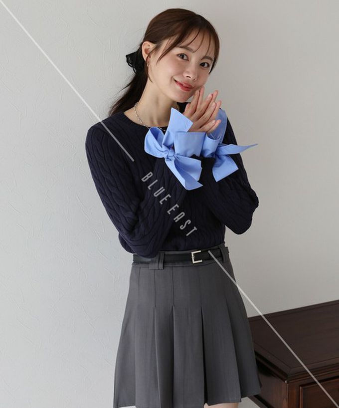 日本 BLUE EAST - 亮麗蝴蝶結緞帶袖麻花針織上衣-灰