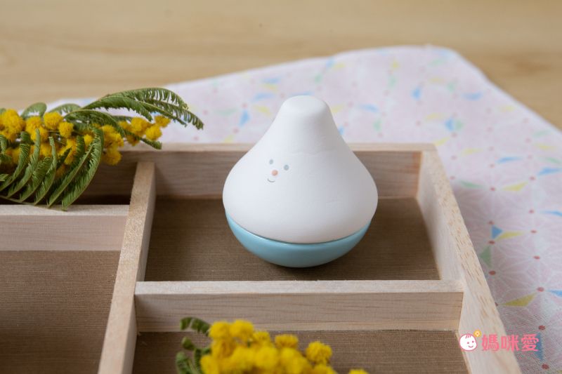 日本 DECOLE - 療癒精油陶土擴香石小公仔擺飾-不倒翁款-富士山 (φ5.2x5.6cm)