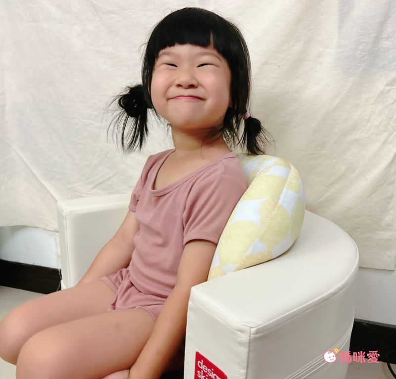 日本 DAIKAI - 接觸涼感 豌豆枕/午睡枕/枕頭-幾何波浪 (50x25cm)