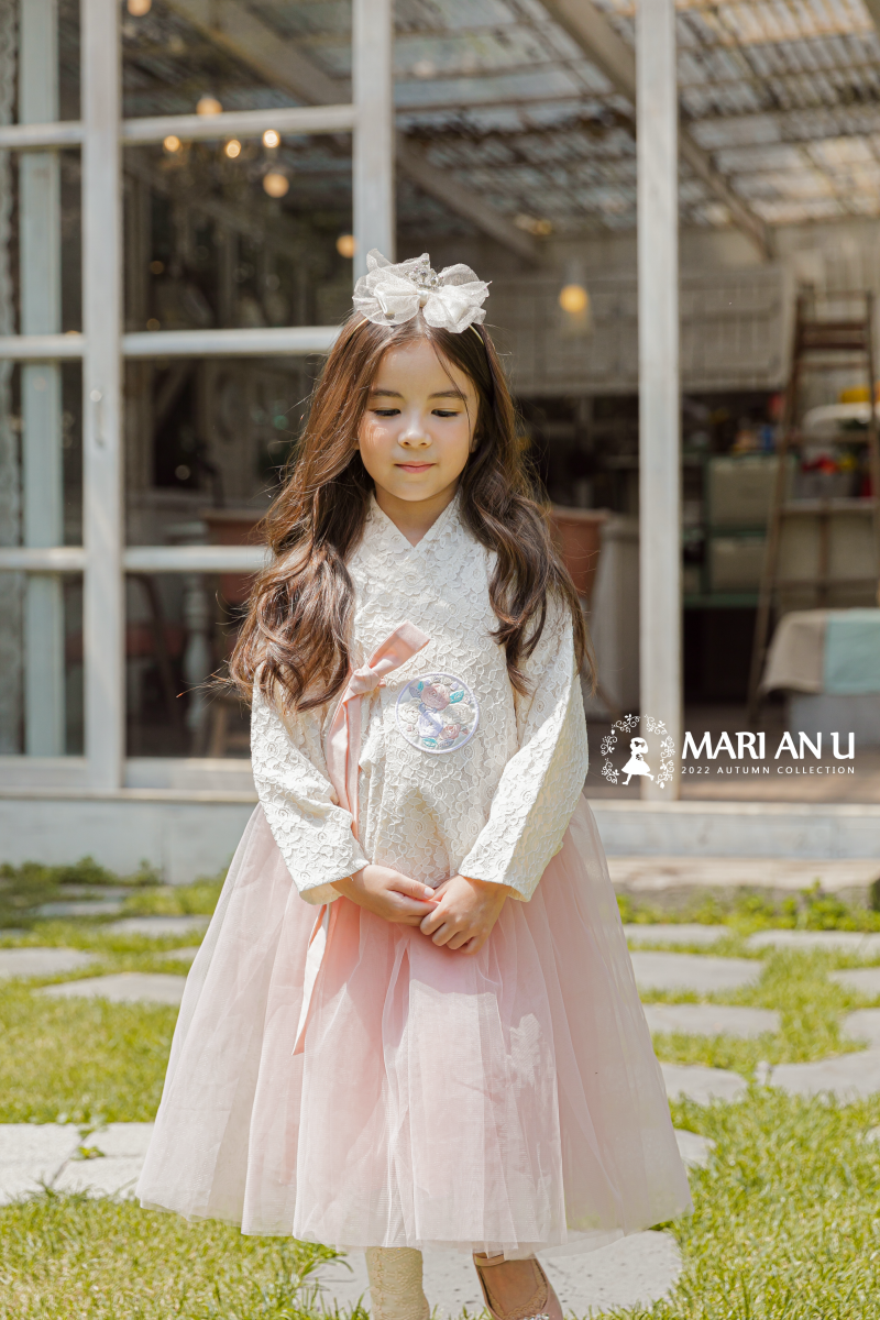 韓國 Mari an u - 兩件式蕾絲雕花網紗韓服-米X粉