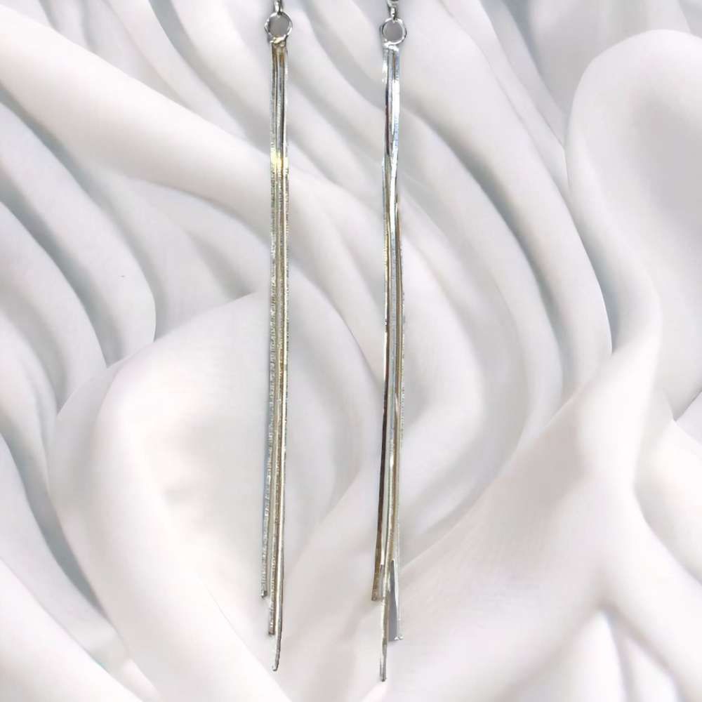 流蘇垂墜式銀色耳環耳飾耳針耳環 (F SIZE)