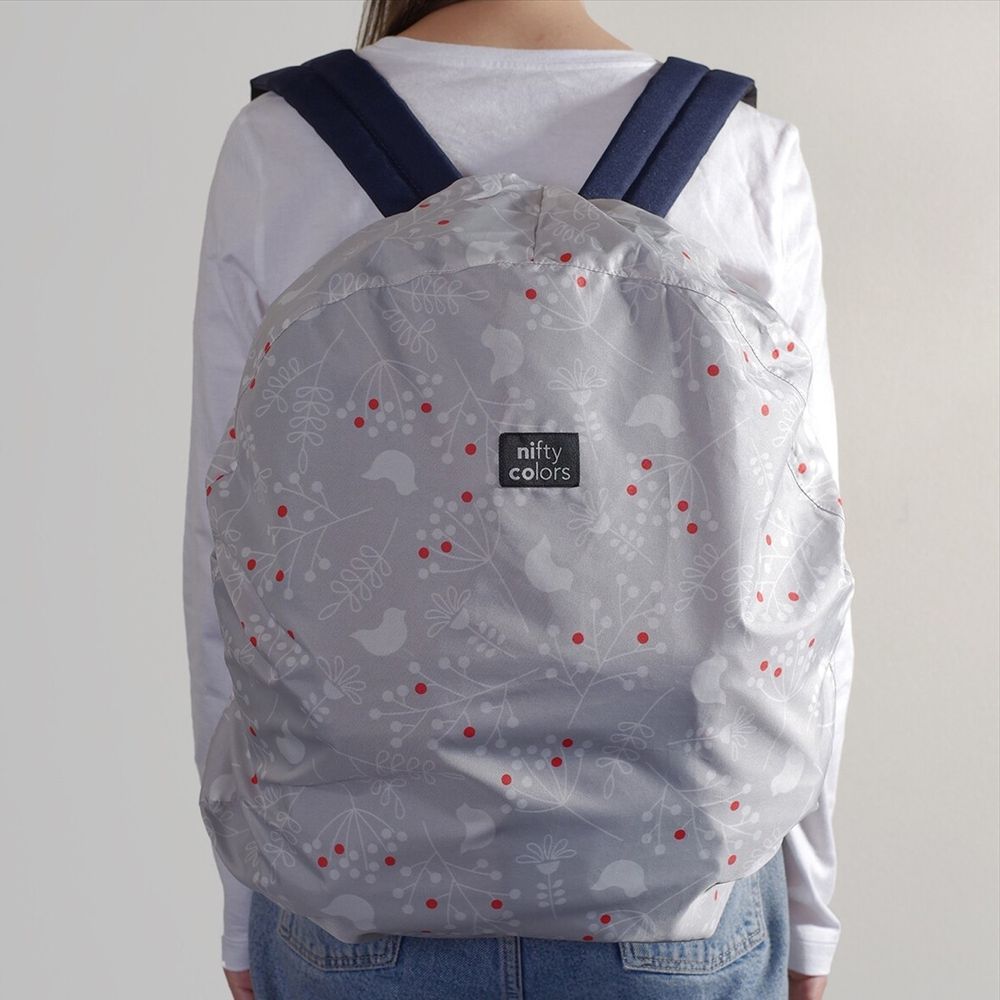 日本 nifty colors - 輕量防潑水背包雨衣/防水套-木之實-灰 (20~30L背包適用)
