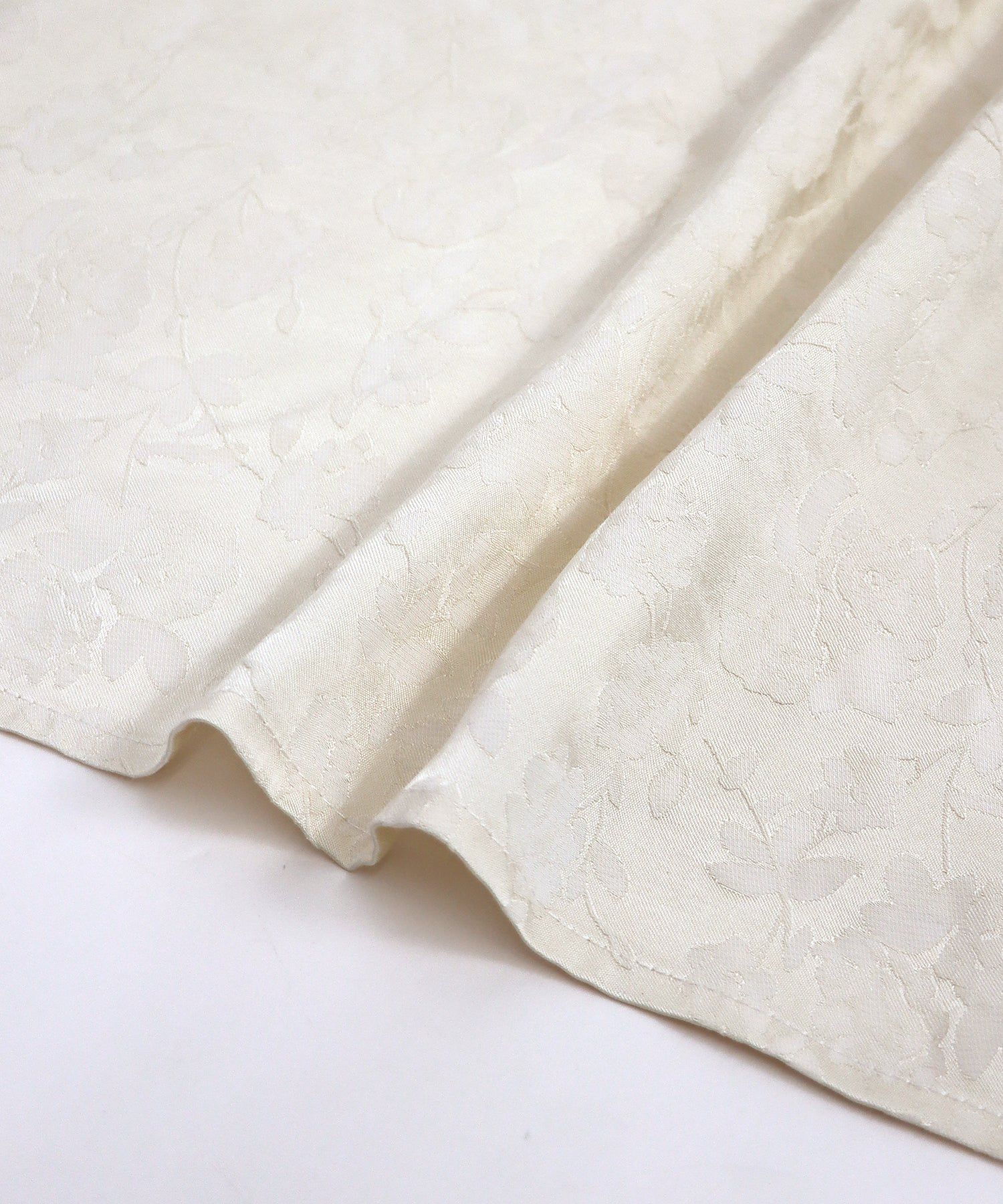 日本 BLUE EAST - 浪漫女神緹花綁帶無袖洋裝-米杏