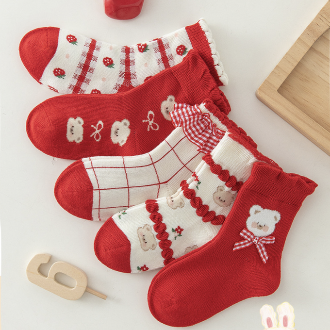 love, charlotte - 秋冬紅色卡通小熊可愛中筒棉襪-5 雙一組