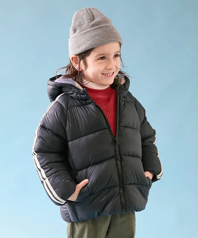 日本 devirock - 可機洗 輕量連帽保暖羽絨外套-手臂徽章-經典黑