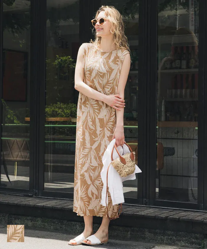 日本 COCA - 海島風情印花無袖洋裝-咖啡