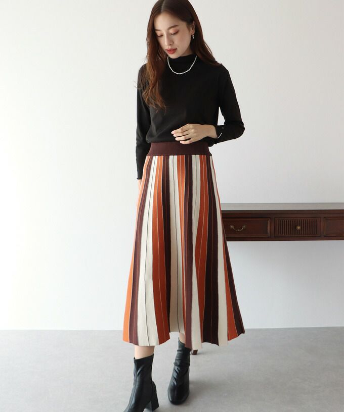 日本 BLUE EAST - [店員推薦] 撞色修身針織長裙-水藍x米杏