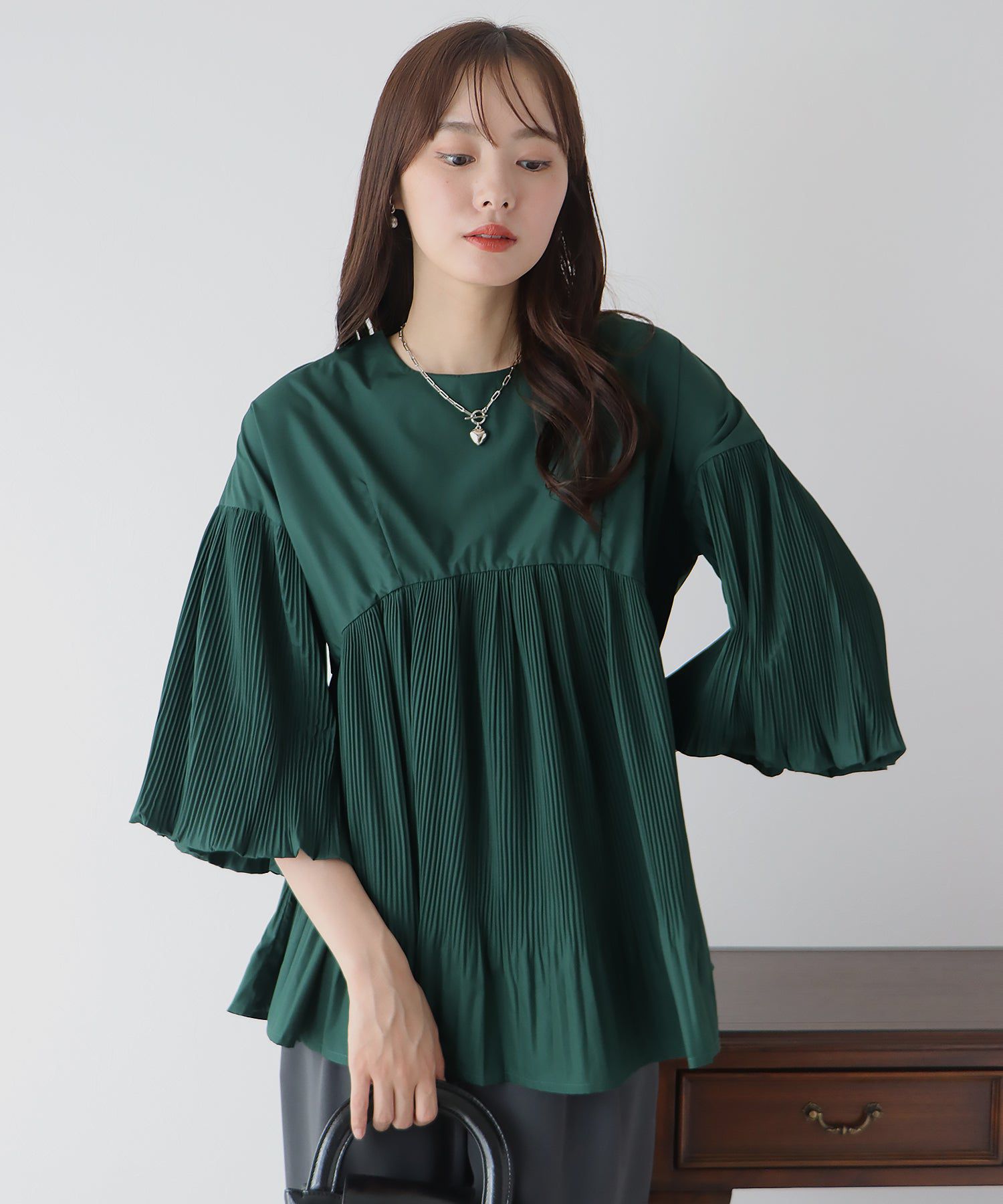 日本 BLUE EAST - 楊柳拼接五分袖上衣-奶茶