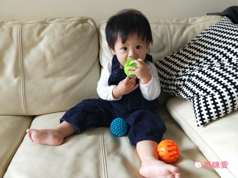 寶寶哭鬧救星【美國 FatBrain】指尖陀螺