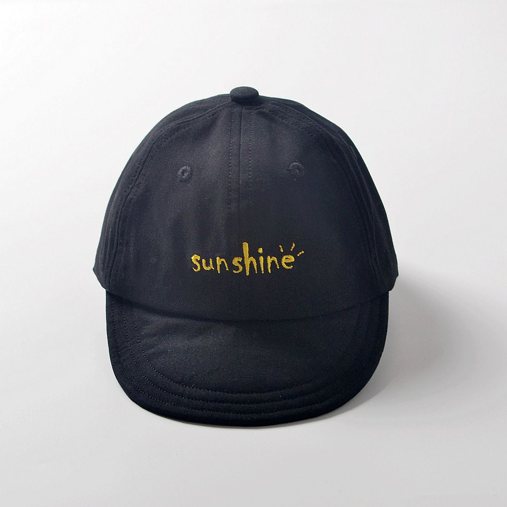 字母鴨舌帽-米色