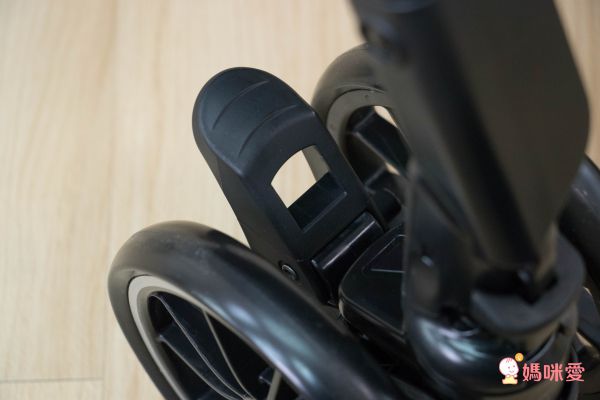 Combi Sugocal 推車