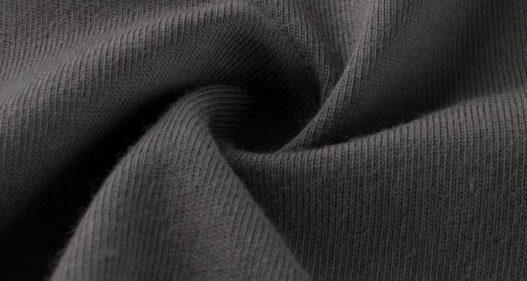 純棉圓領長袖上衣-英文字母-深灰色