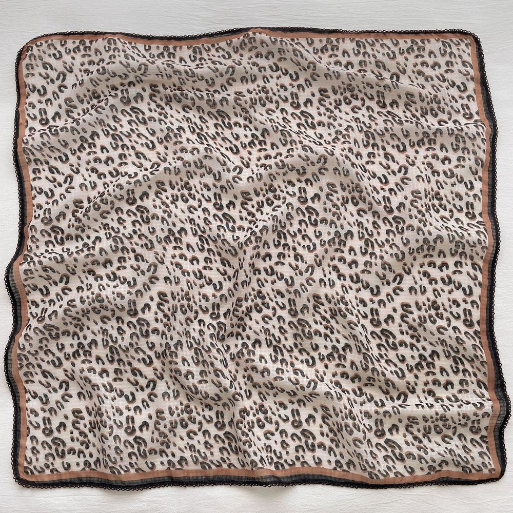 法式棉麻披肩方巾-豹紋-米棕 (90x90cm)