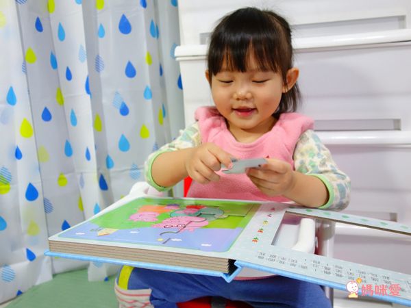 超便宜單本57元起！迪士尼卡通人物★ 洞洞書 / 著色拼圖 / 口袋書 / 泡泡棒 ★放假打發時間必備