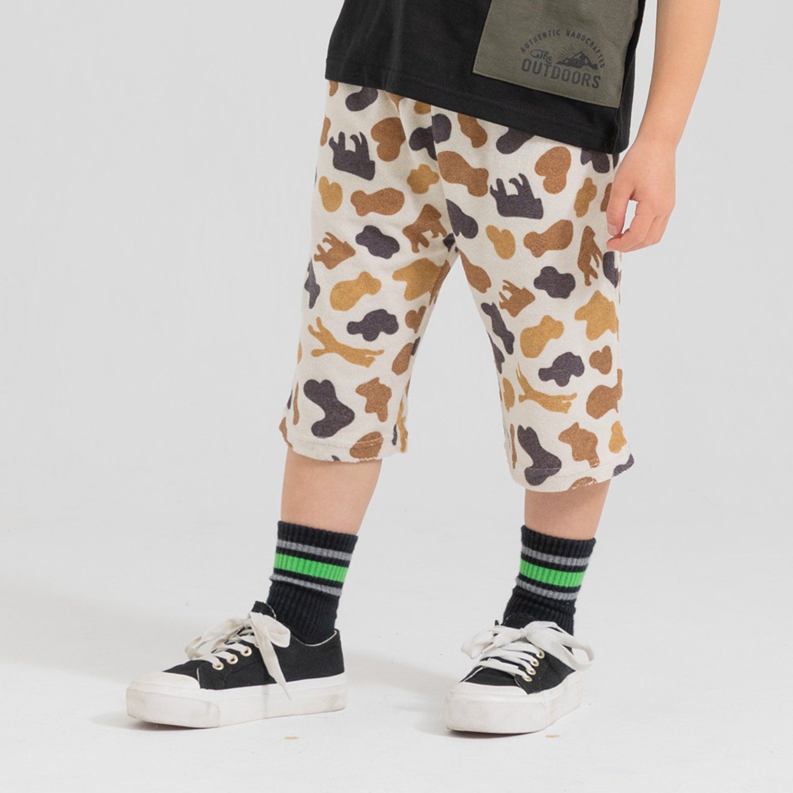 日本 Chil2 - 清爽起絨布寬版印花短褲-格子-黑白