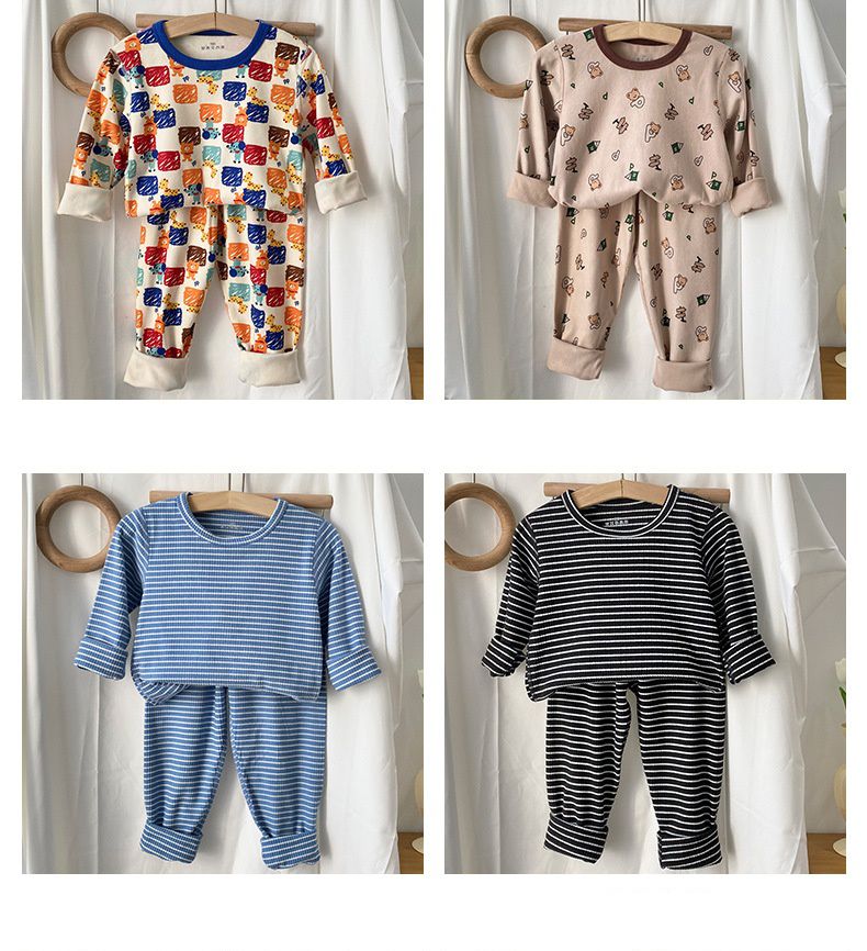 圓領無痕薄絨長袖家居服套裝-條紋-黑色