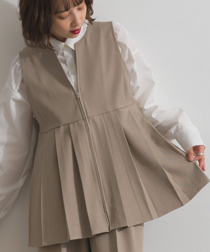 日本 ELENCARE DUE - 正式感斜紋布優雅百褶背心-灰