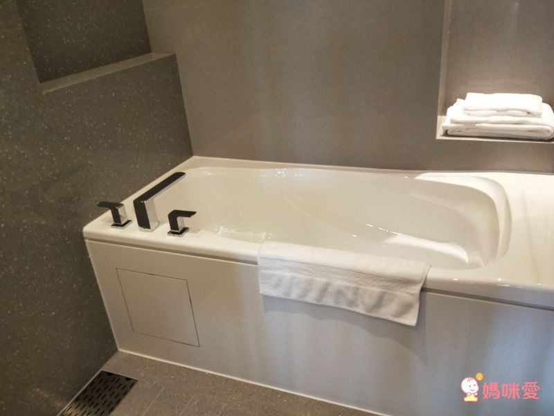 桃園名人堂花園大飯店 - 【兩大一小(6-12歲)】平日入住一泊一食豪華雙人房代訂房專案-有效期限至2024/01/31